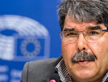 Σαλέχ Μουσλίμ: «Αναμενόμενο να μας δώσουν οι ΗΠΑ όπλα για να πολεμήσουμε τον ISIS»